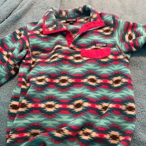 This is a used in great condition Patagonia pullover women's size extra small!